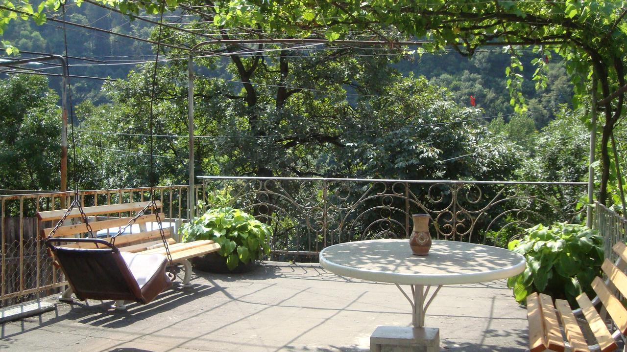 Guesthouse Valeria Borjomi Exterior foto